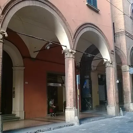 The Frog'S Hideaway Apartment Bologna Exterior photo